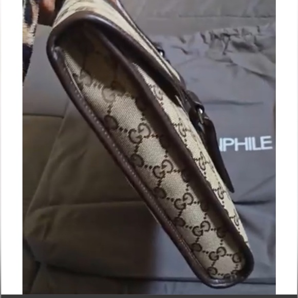 Authentic Gucci Labtop Case - Picture 2 of 13